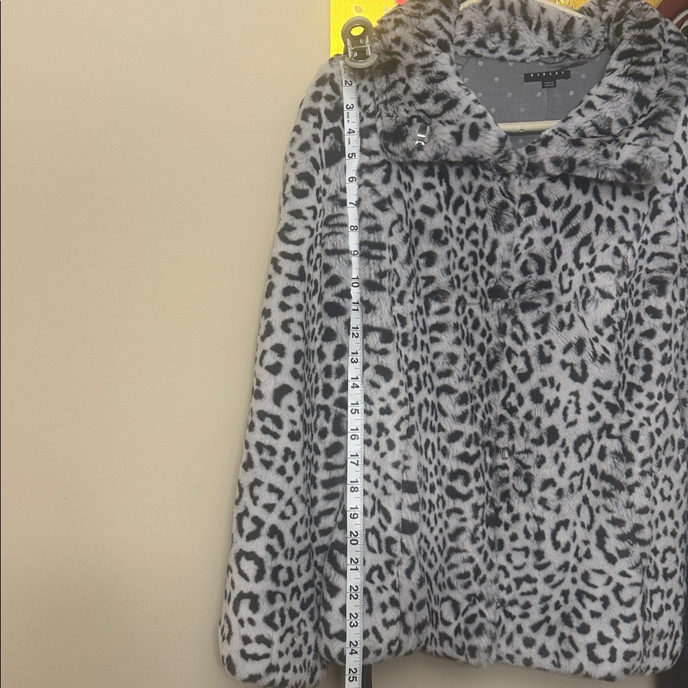 Sisley-Paris Faux Fur Jacket in Gray and Black v - Picture 7 of 8